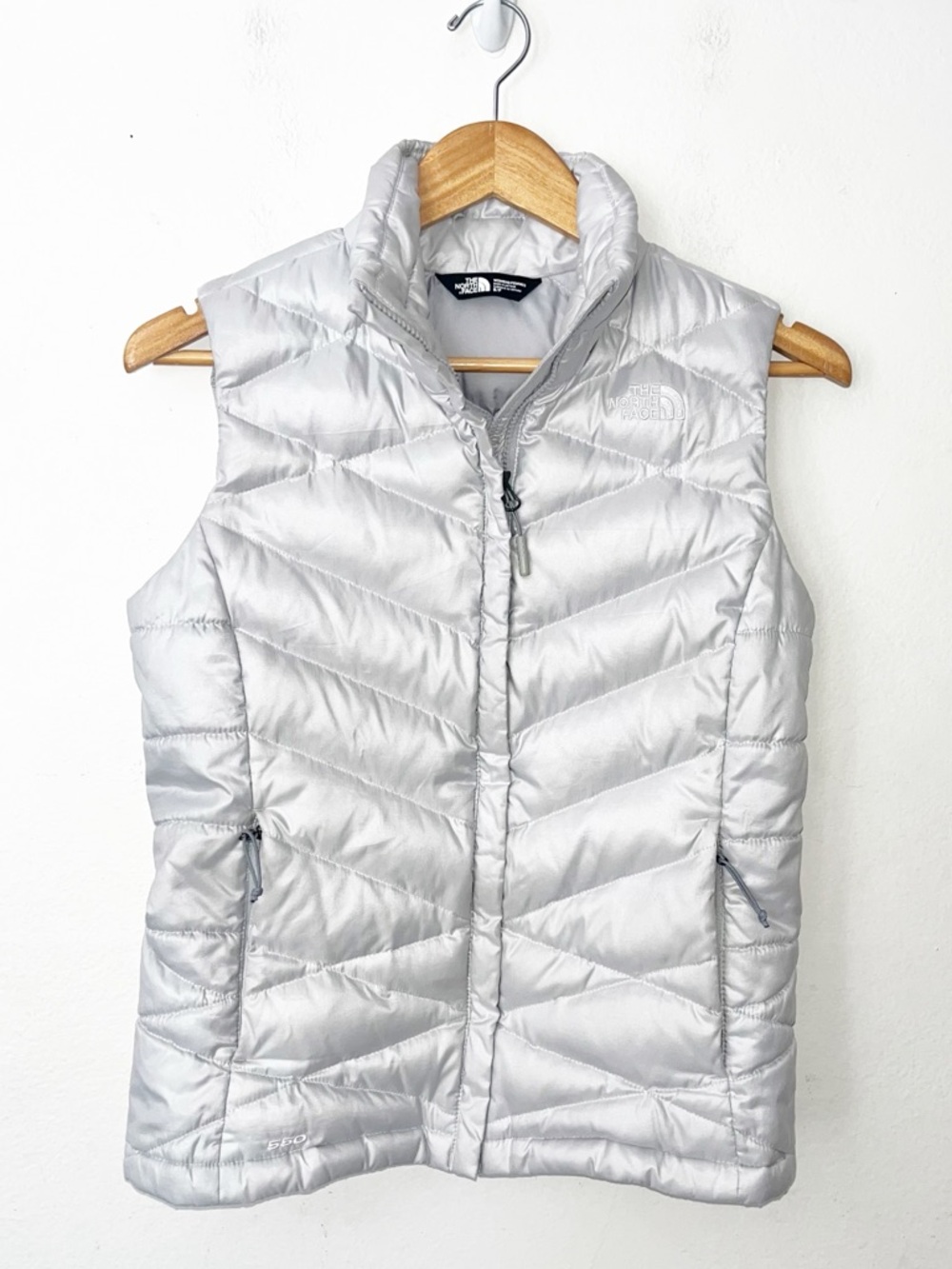 The North Face 550 Silver Down Puffer Vest Women’s Small